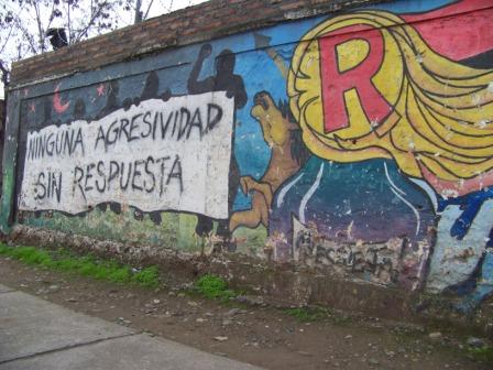 Graffiti in La Legua: Keine Gewalt ohne Antwort!