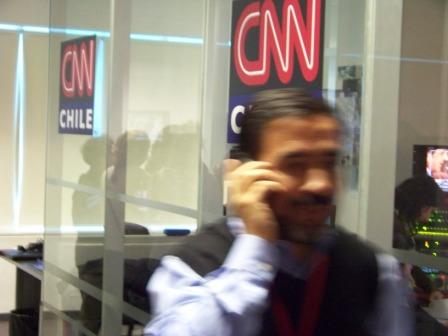 Willkommen bei CNN Chile: In CNN-time, if you are in time, you are late.